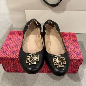 Moving sale. Tory Burch Black Leather Logo Ballet Flats with Gold Emblem